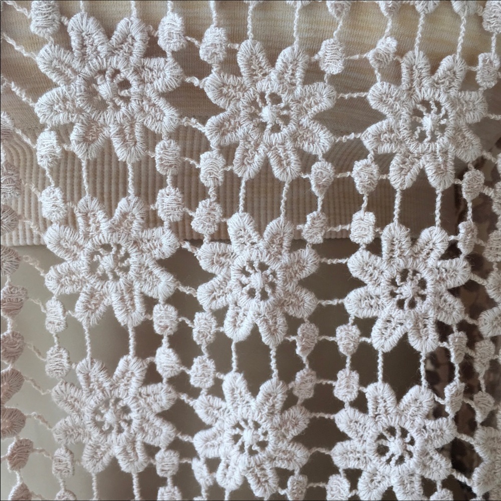 CROCHET FLOWERS TANK - Picture 8 of 8
